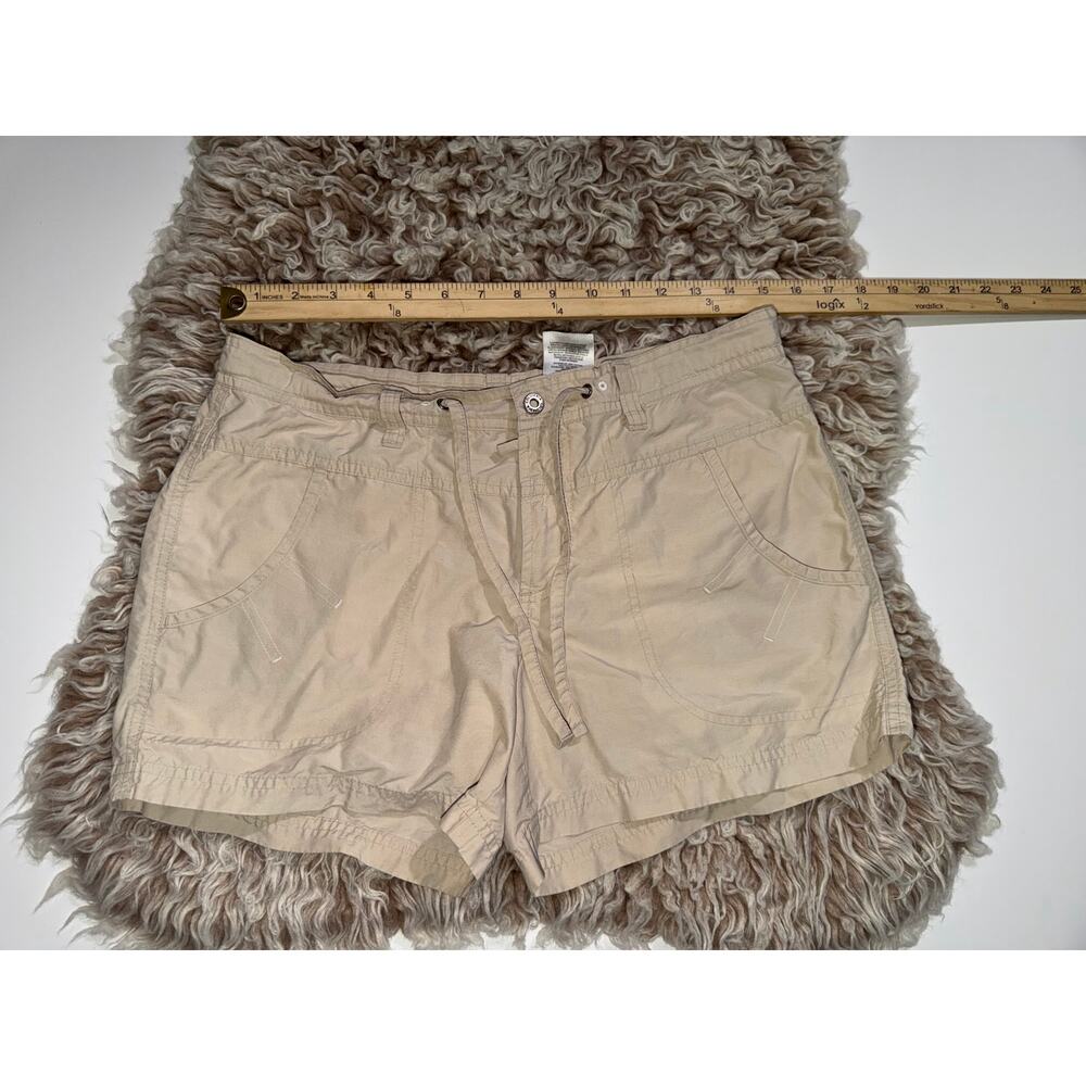 Columbia women’s tan light weight shorts - Picture 5 of 12
